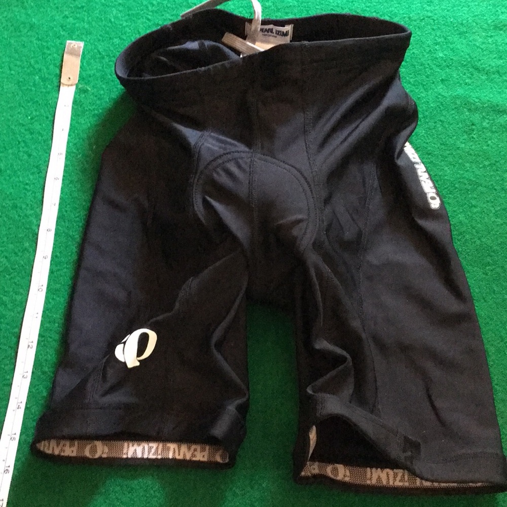 Pearl Izumi cycling shorts size m